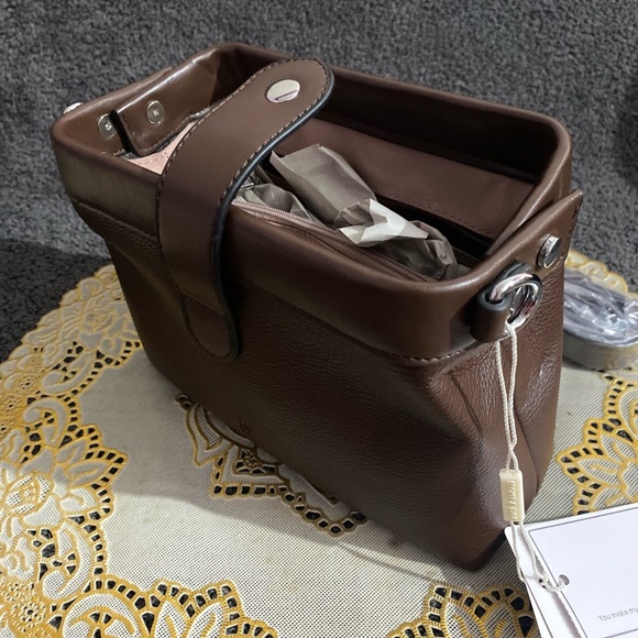 Brown leather bag - Picture 14 of 16